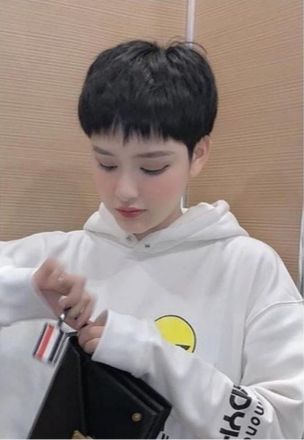 Kiểu tóc Tém · Mullet