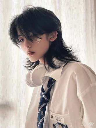 Kiểu tóc Tém · Mullet