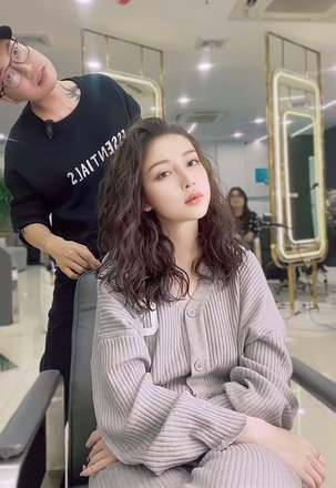 Kiểu tóc Uốn
